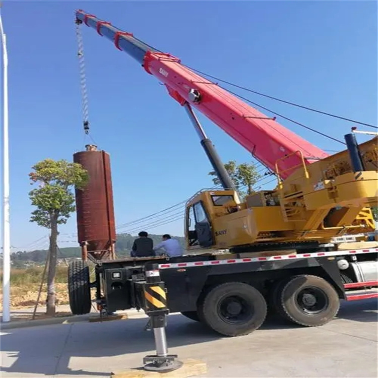 丹巴专业吊车租赁多少钱