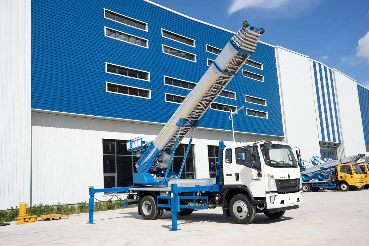 丹巴小型云梯车上料车租赁多少钱