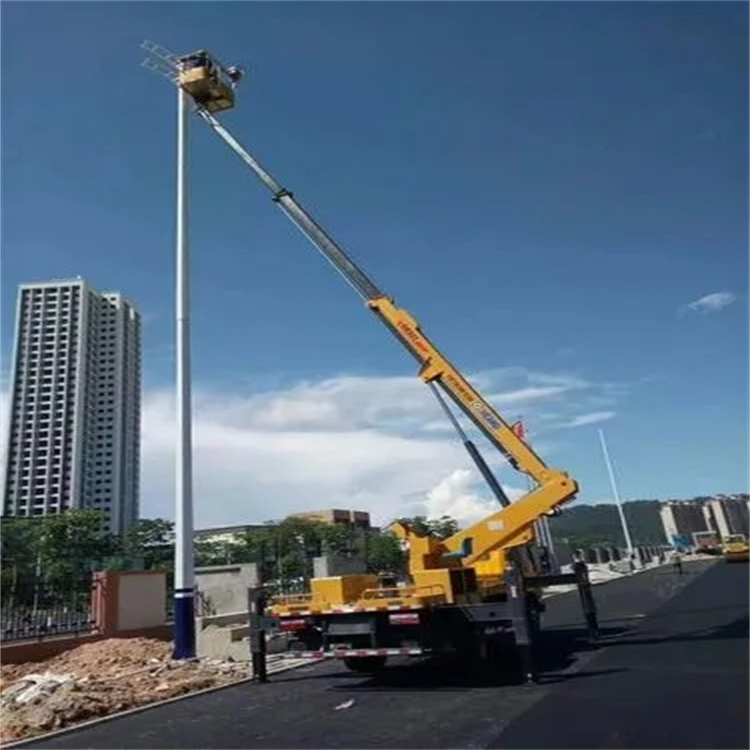 丹巴维修路灯的曲臂升降车出租